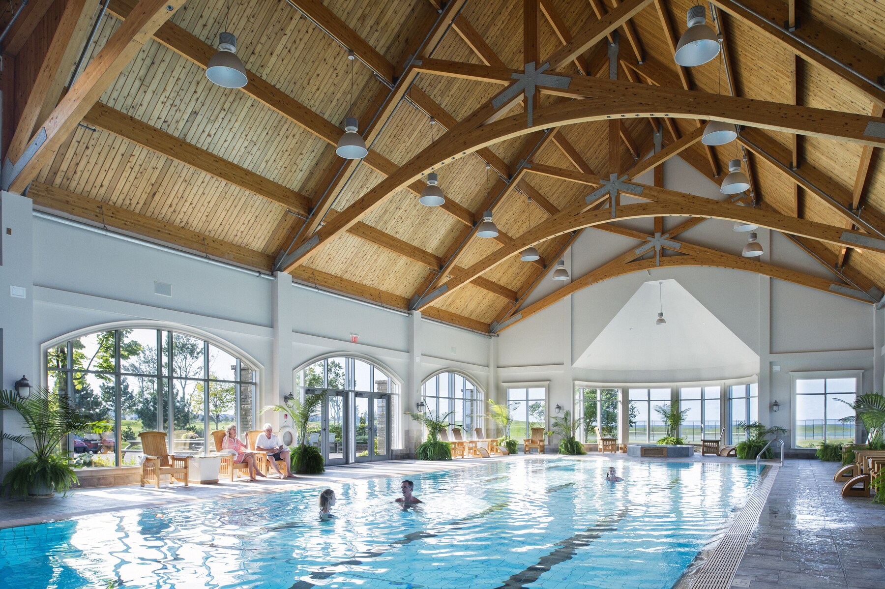 Exercise/lap pool