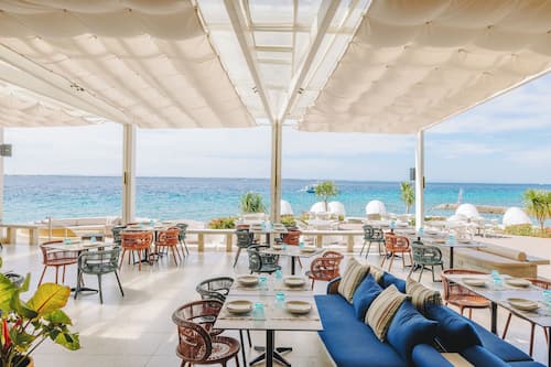 5 restaurants, breakfast, lunch, dinner served; Asian cuisine