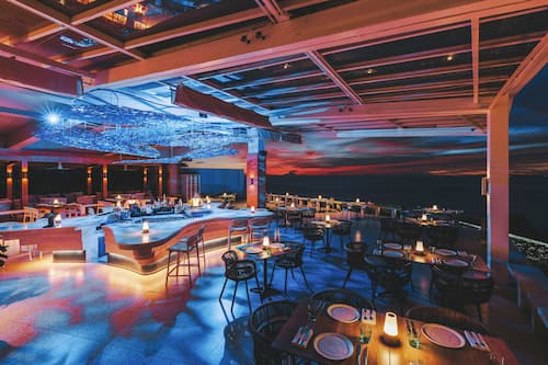 5 restaurants, breakfast, lunch, dinner served; Asian cuisine