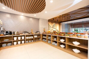 Frokostbuffé hver dag (VND 500000 per person)