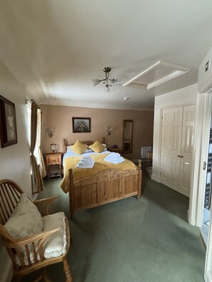 Habitación doble, baño privado (Room 4) | 1 dormitorio