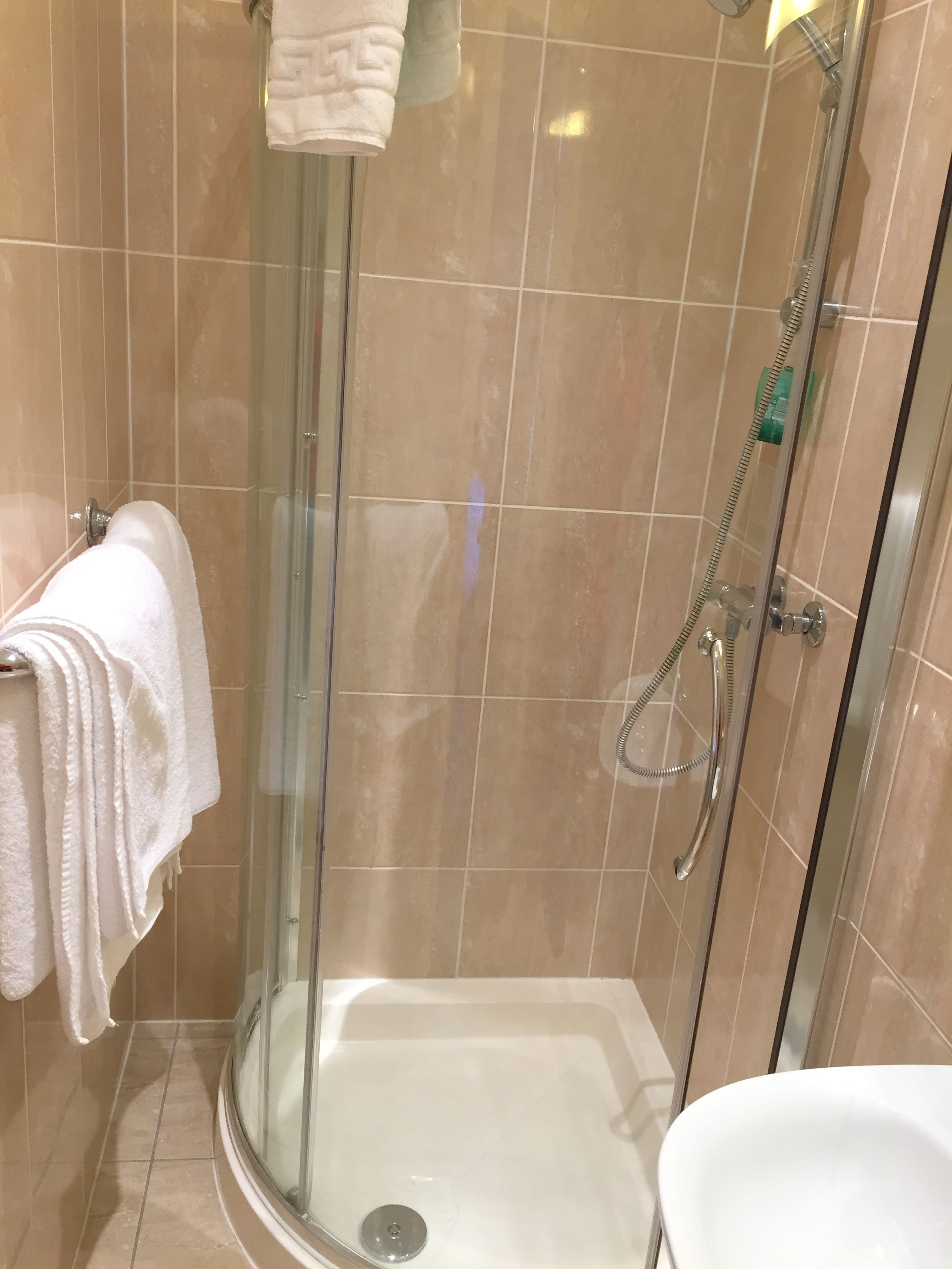 Bathroom shower