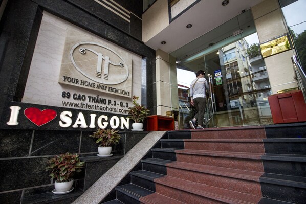 Exterior - Lucasta Hotel (Ho Chi Minh City)