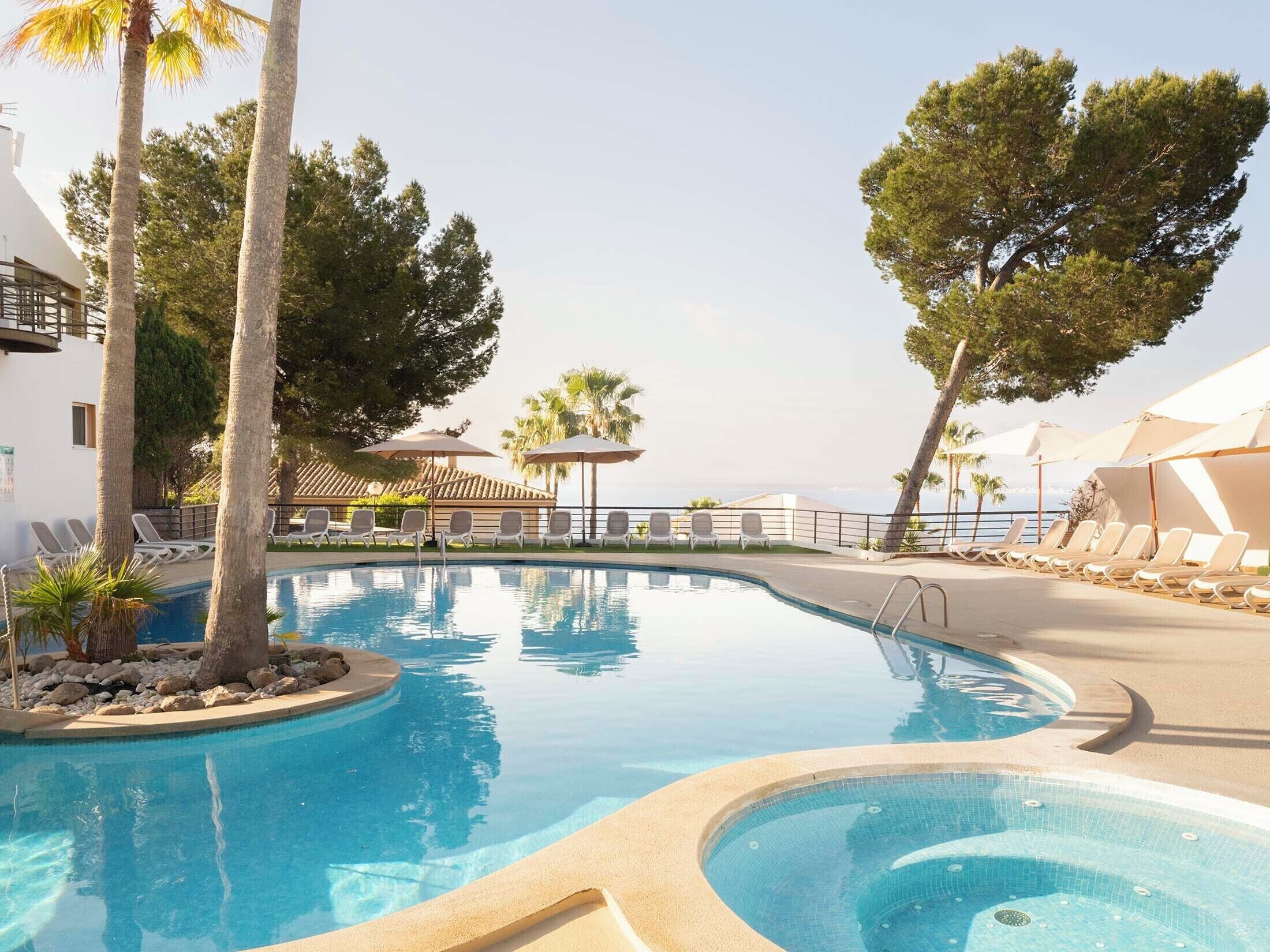 3 outdoor pools