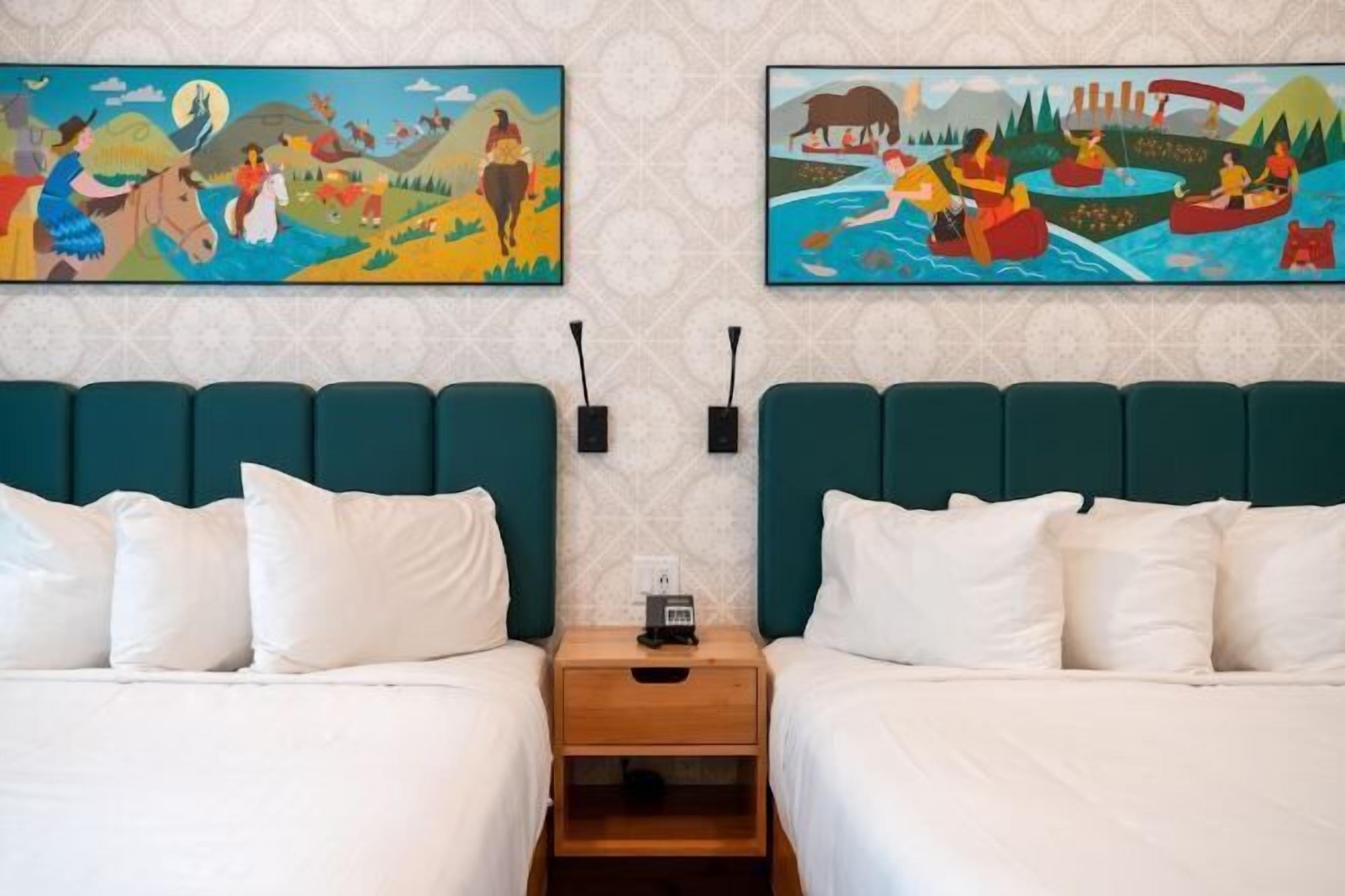 Hypo-allergenic bedding, in-room safe, blackout drapes, free WiFi