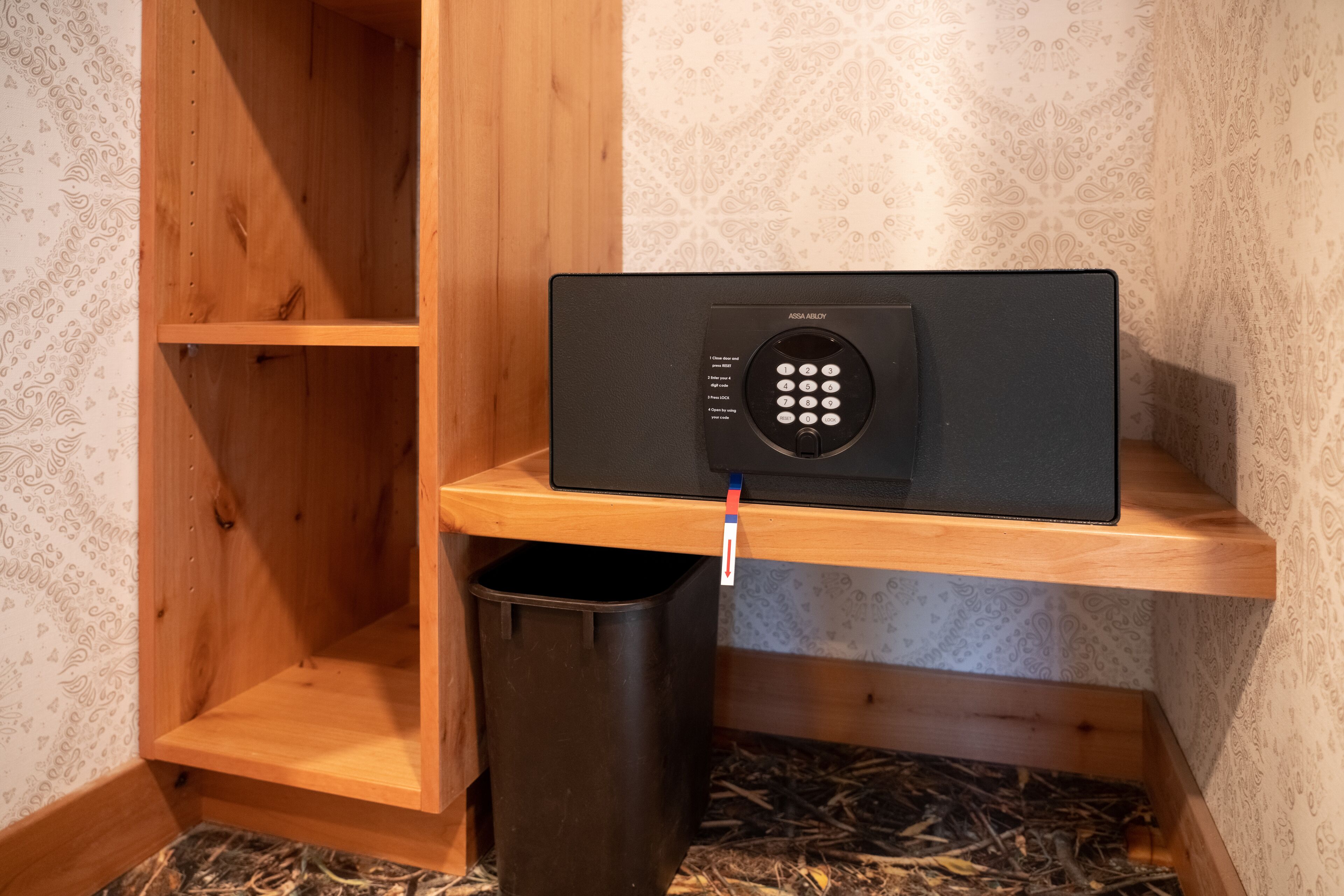 superior room, 2 queen beds | safe