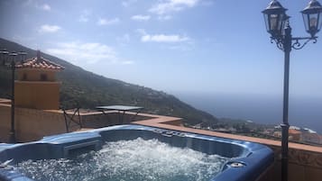屋外スパ浴槽