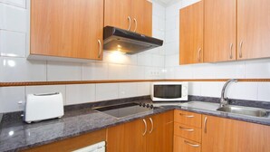Kühlschrank, Mikrowelle