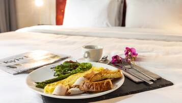 Se ofrece un desayuno bufé (300 UAH por persona)