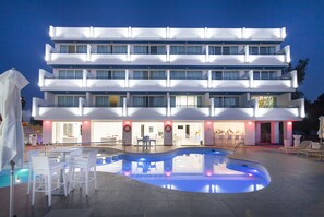 Front of property - Apartamentos Typic Marina Playa - Adults Only (Sant Antoni de Portmany)