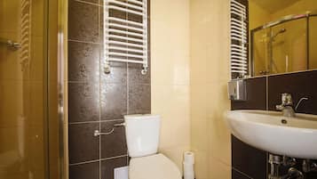 Double Room, Private Bathroom | Living area | 36-inch TV with satellite channels