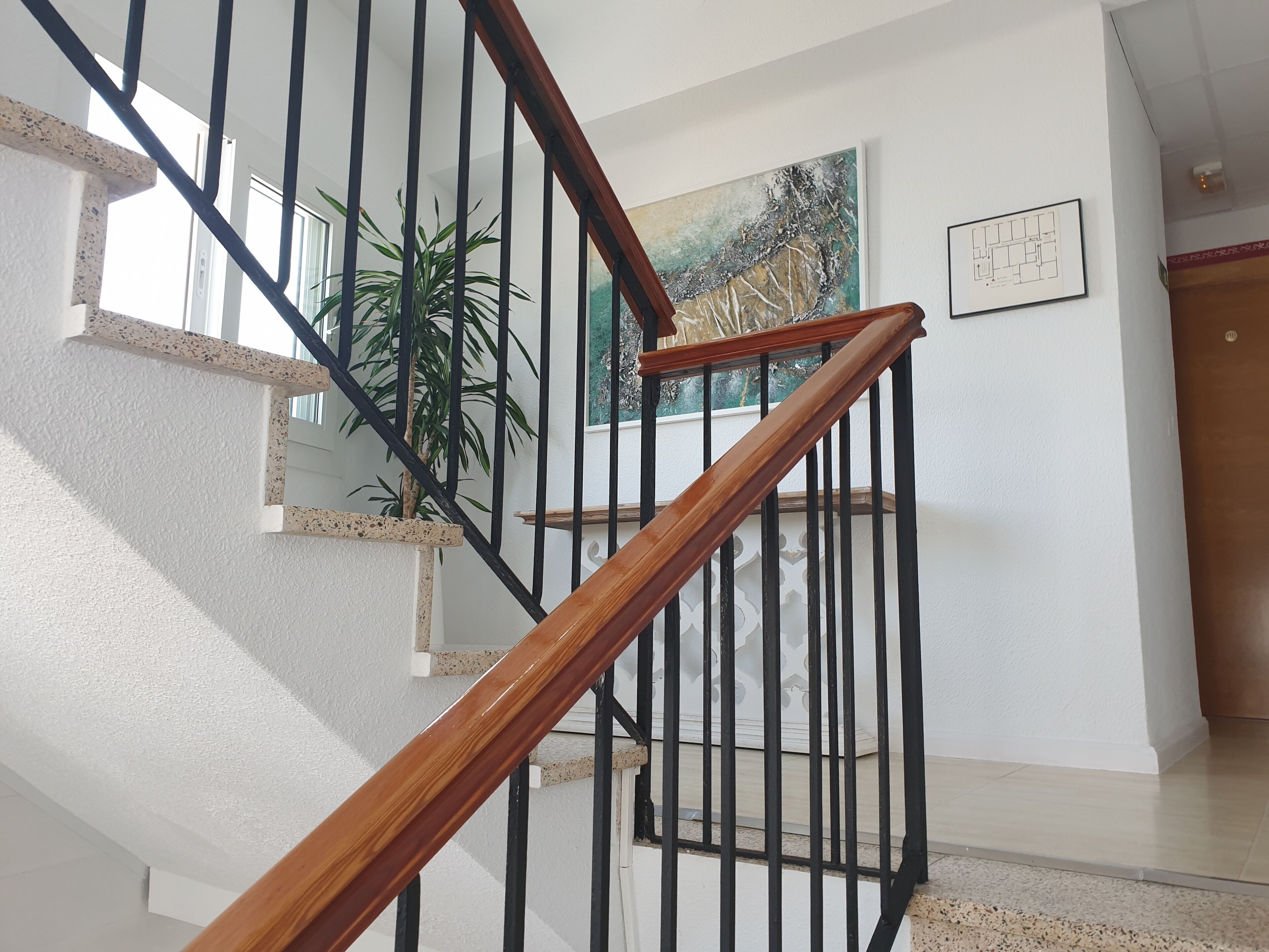 32-inch flat-screen tv with cable channels, tv, books