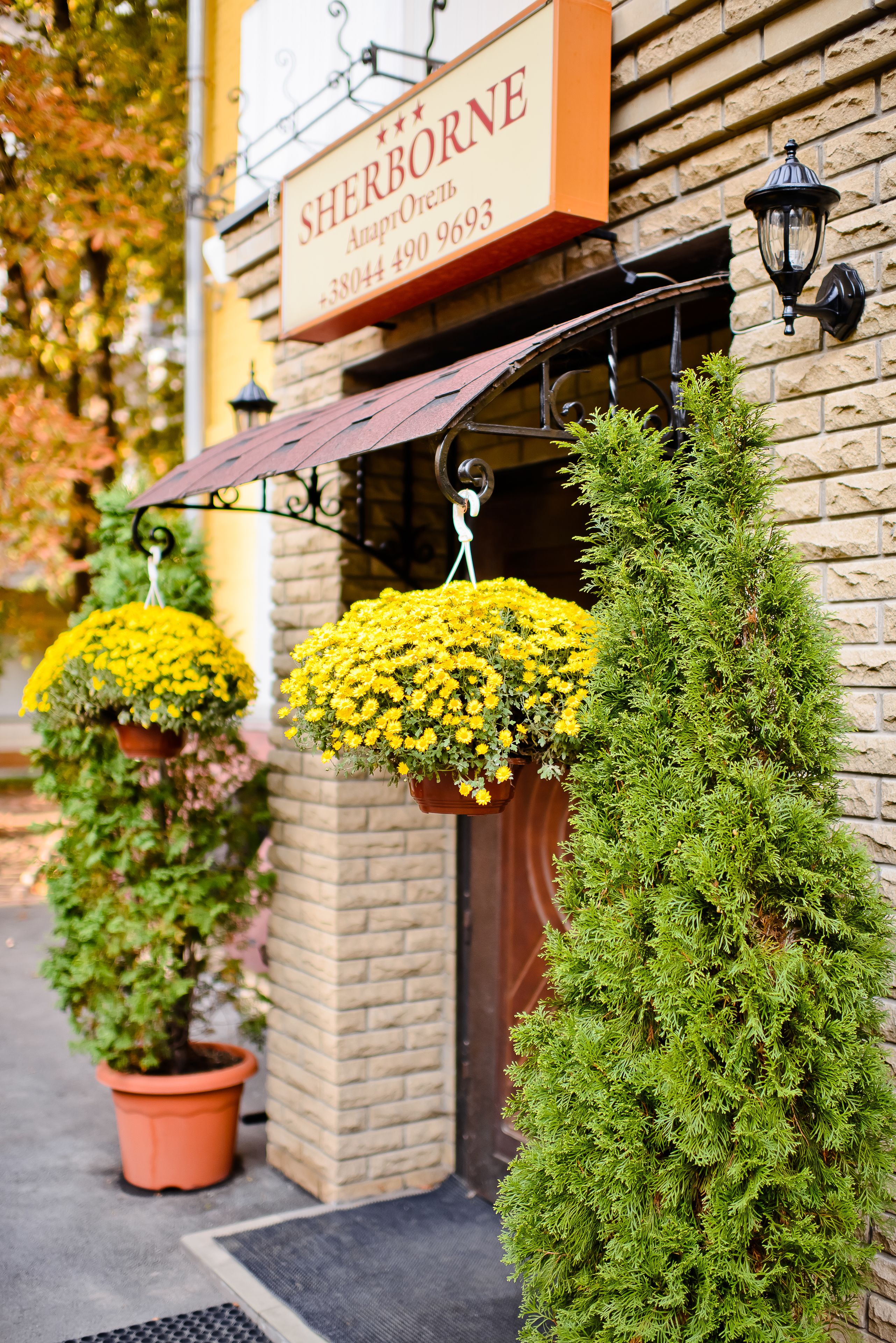 Mặt tiền nơi lưu trú