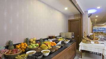 Petit déjeuner buffet