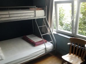 Una cassaforte in camera, ferro/asse da stiro, Wi-Fi gratuito