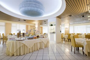 Free continental breakfast  - Olimpia Terme (Montegrotto Terme)