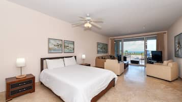 Studio, 1 Queen Bed, Ocean View | Premium bedding, down comforters, pillowtop beds, in-room safe