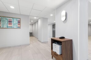 Business center - Hampton Inn & Suites New Castle (New Castle)