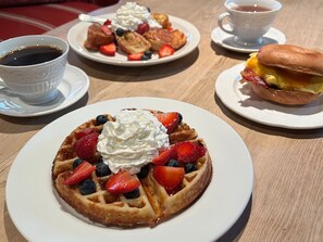 Daily cooked-to-order breakfast for a fee