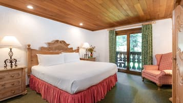 Room, Balcony, Mountain View (Mountain View King with Balcony) | In-room safe, individually decorated, individually furnished, free WiFi
