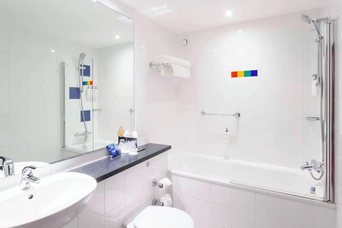 Superior Room (Panoramic View) | Bathroom