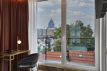 Deluxe Room, Balcony | Terrace/patio