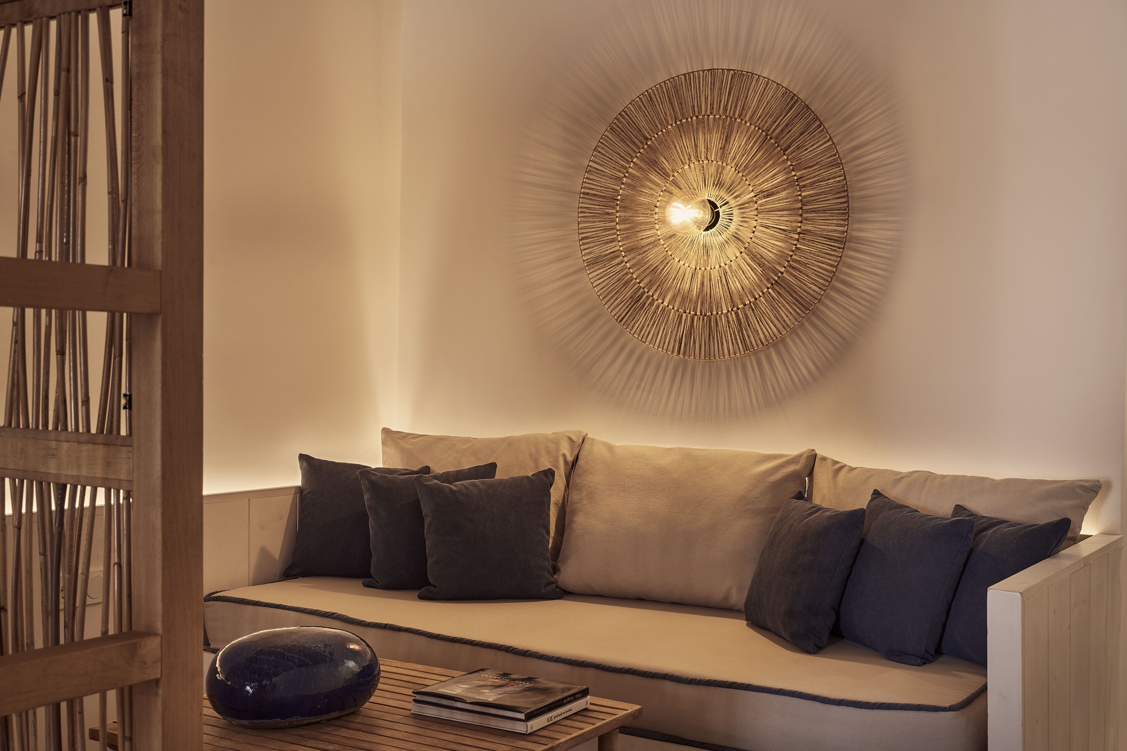 deluxe room | minibar, in-room safe, individually decorated, individually furnished