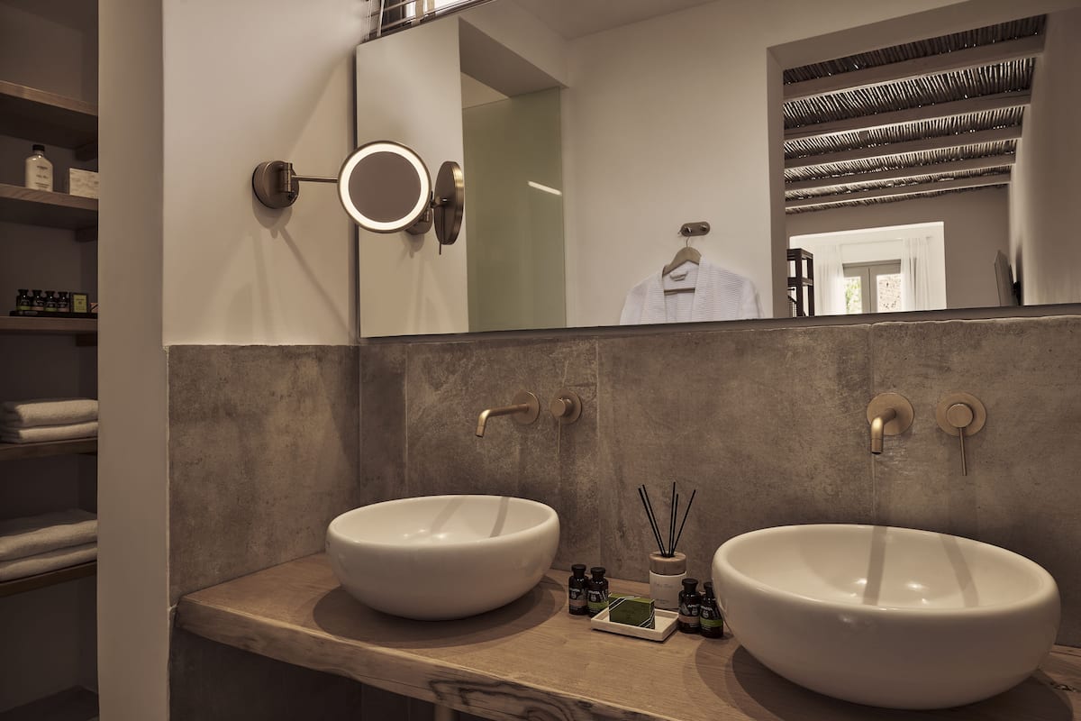 shower, rainfall showerhead, designer toiletries, hair dryer