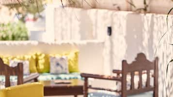 Breakfast, lunch, dinner served; Mediterranean cuisine, beach views