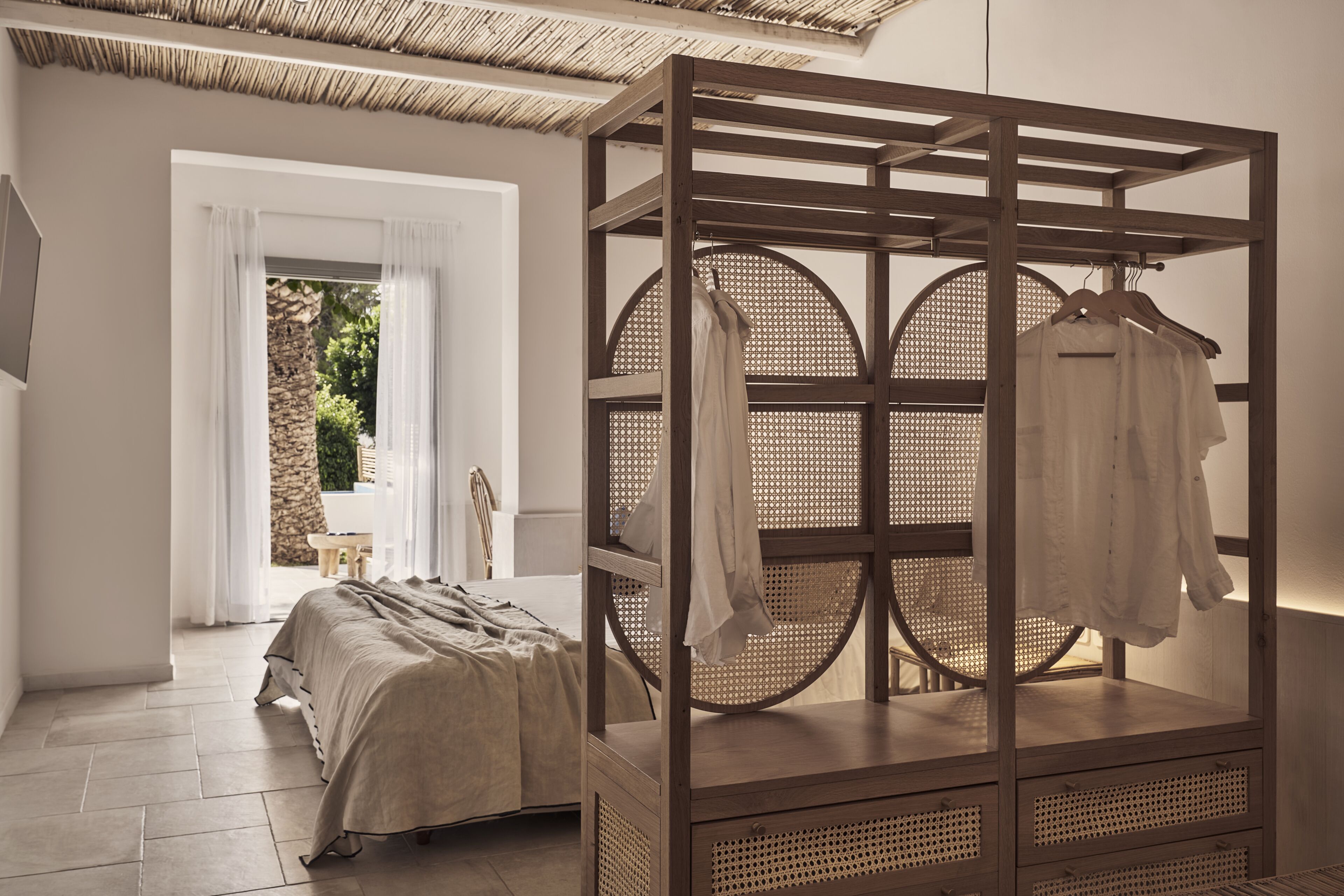 studio suite, private pool | minibar, in-room safe, individually decorated, individually furnished