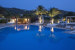 Outdoor pool, pool umbrellas, pool loungers