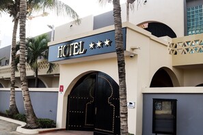 Fachada de la propiedad