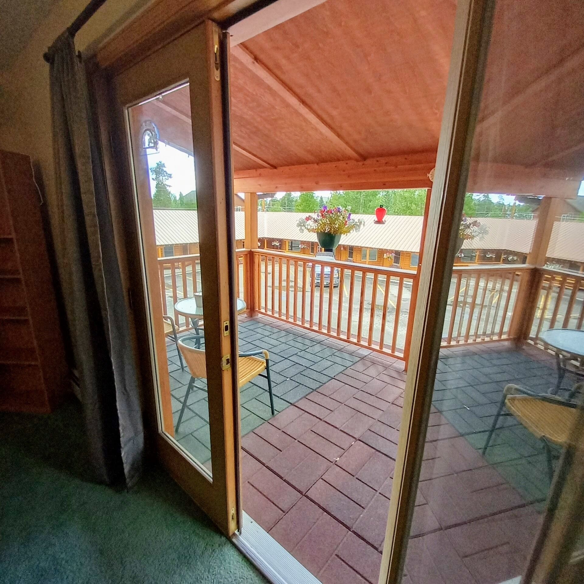 エクスクルーシブ アパートメント 2 ベッドルーム 禁煙 マウンテンビュー | シティ ビュー