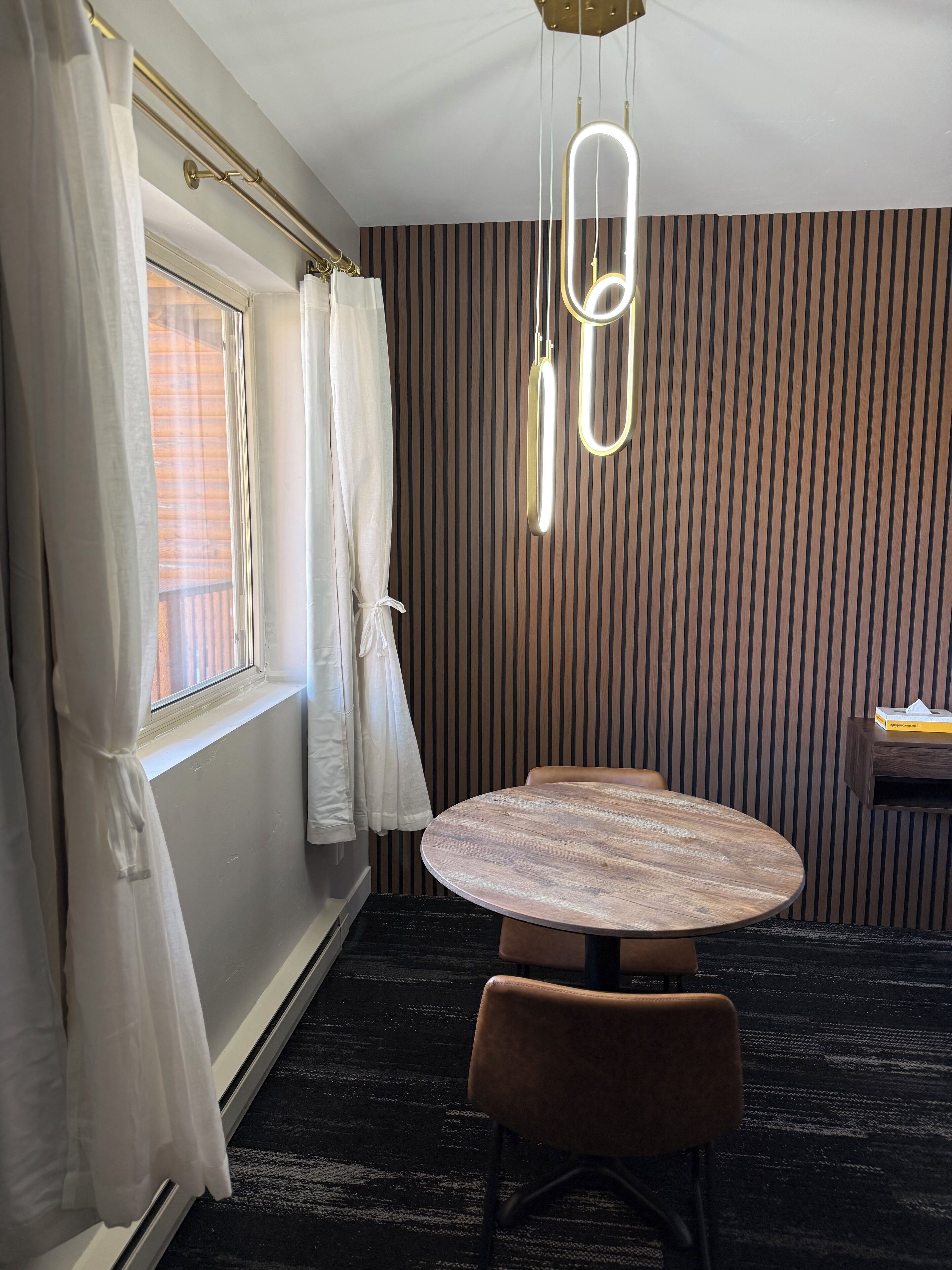 Deluxe-Zimmer | Essbereich im Zimmer