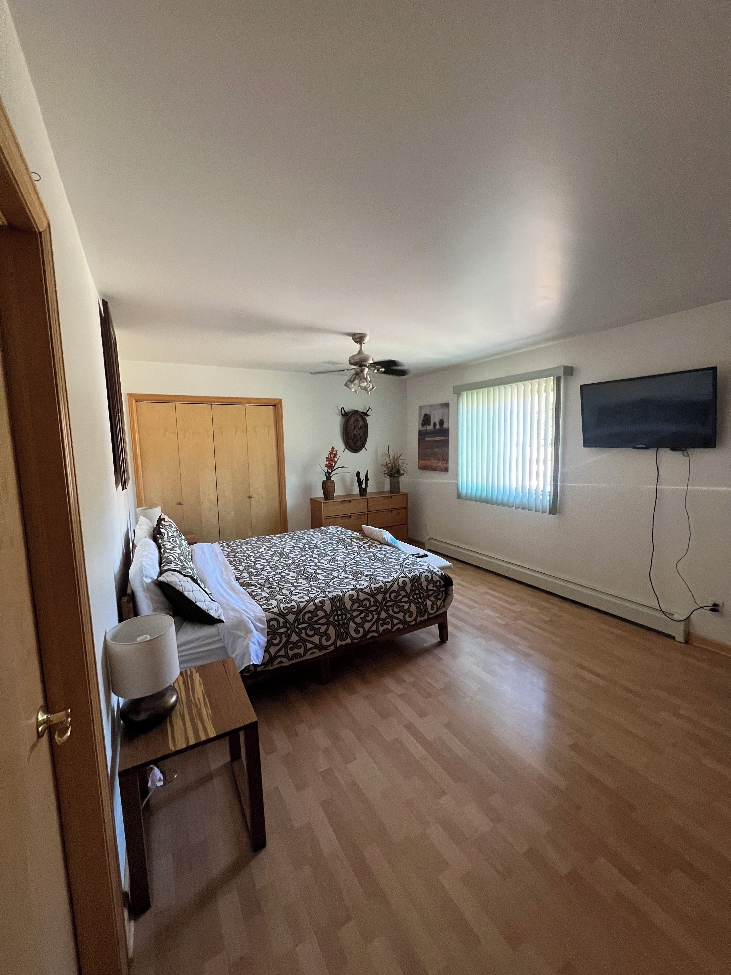 exclusive apartment, 2 bedrooms, non smoking, mountain view | 1 bedroom, blackout curtains, iron/ironing board, free wifi