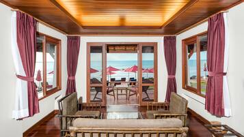 Similan Pearl Villa | Premium bedding, minibar, in-room safe, individually furnished