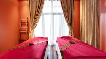 Sauna, steam room, Turkish bath, body treatments, aromatherapy