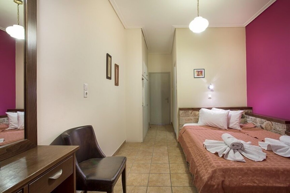 Minibar, in-room safe, iron/ironing board, rollaway beds