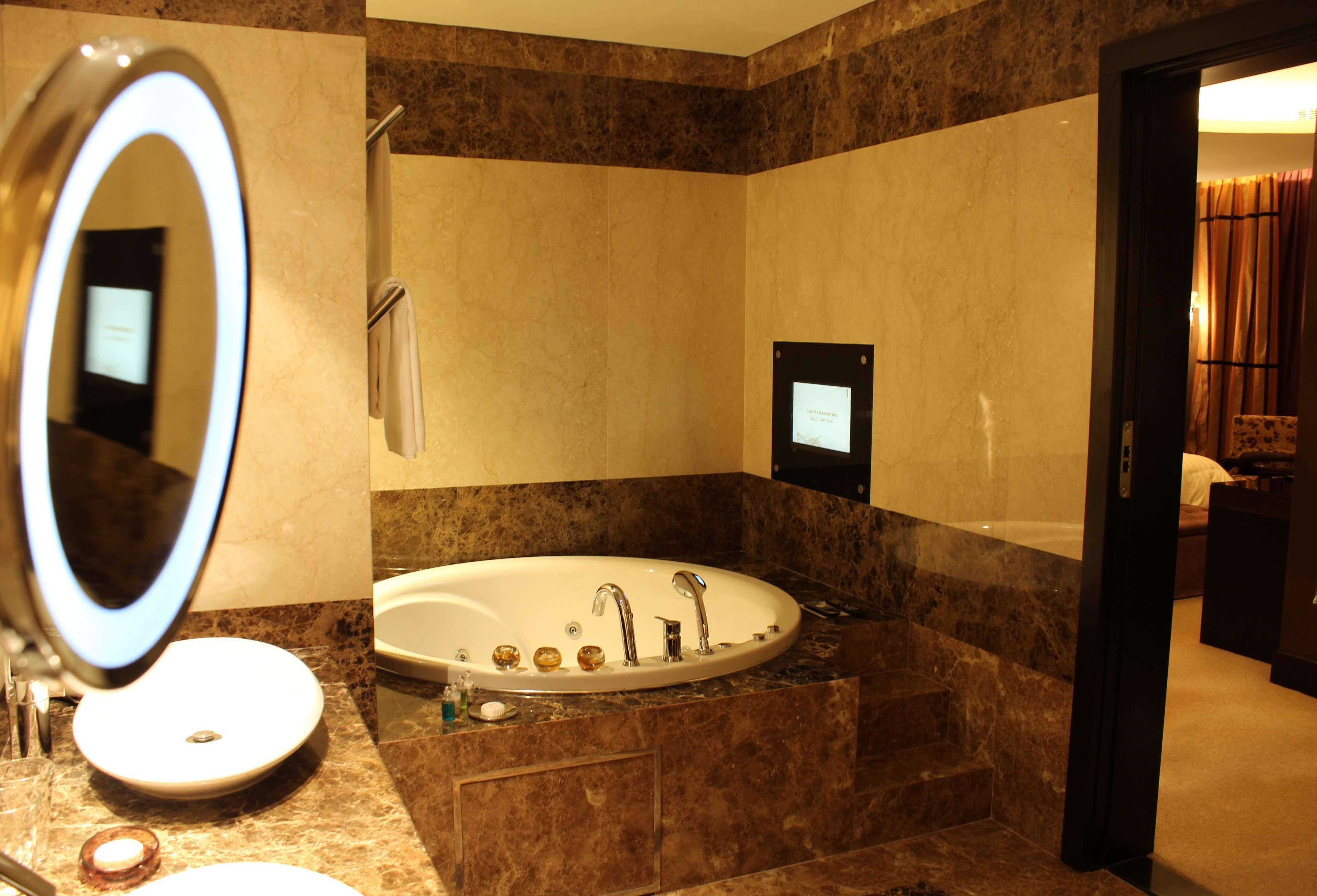 suite, sea view (safir) | bathroom | spring water bathtub, rainfall showerhead, free toiletries, hair dryer