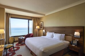 Premium bedding, minibar, in-room safe, desk - Safir Fintas Kuwait Hotel (Fintas)