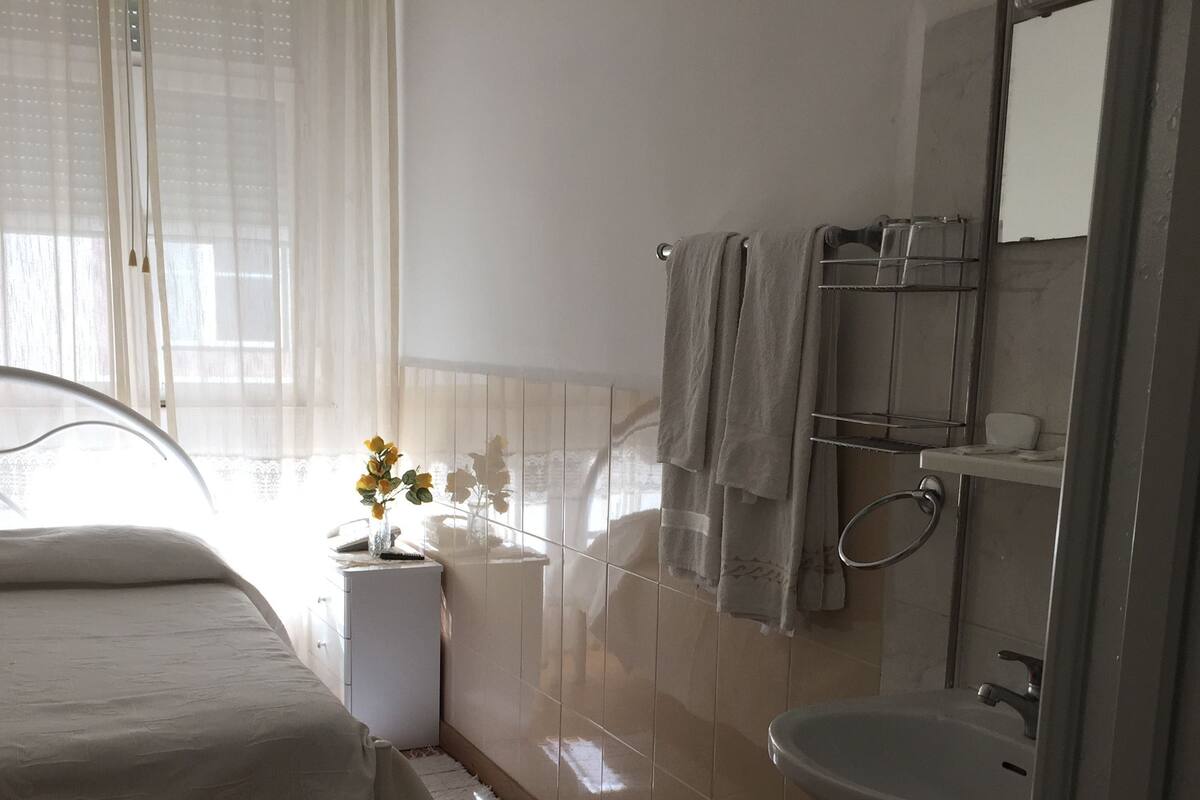 Double Room (with Shower) | Blackout drapes, rollaway beds (surcharge), WiFi (free)