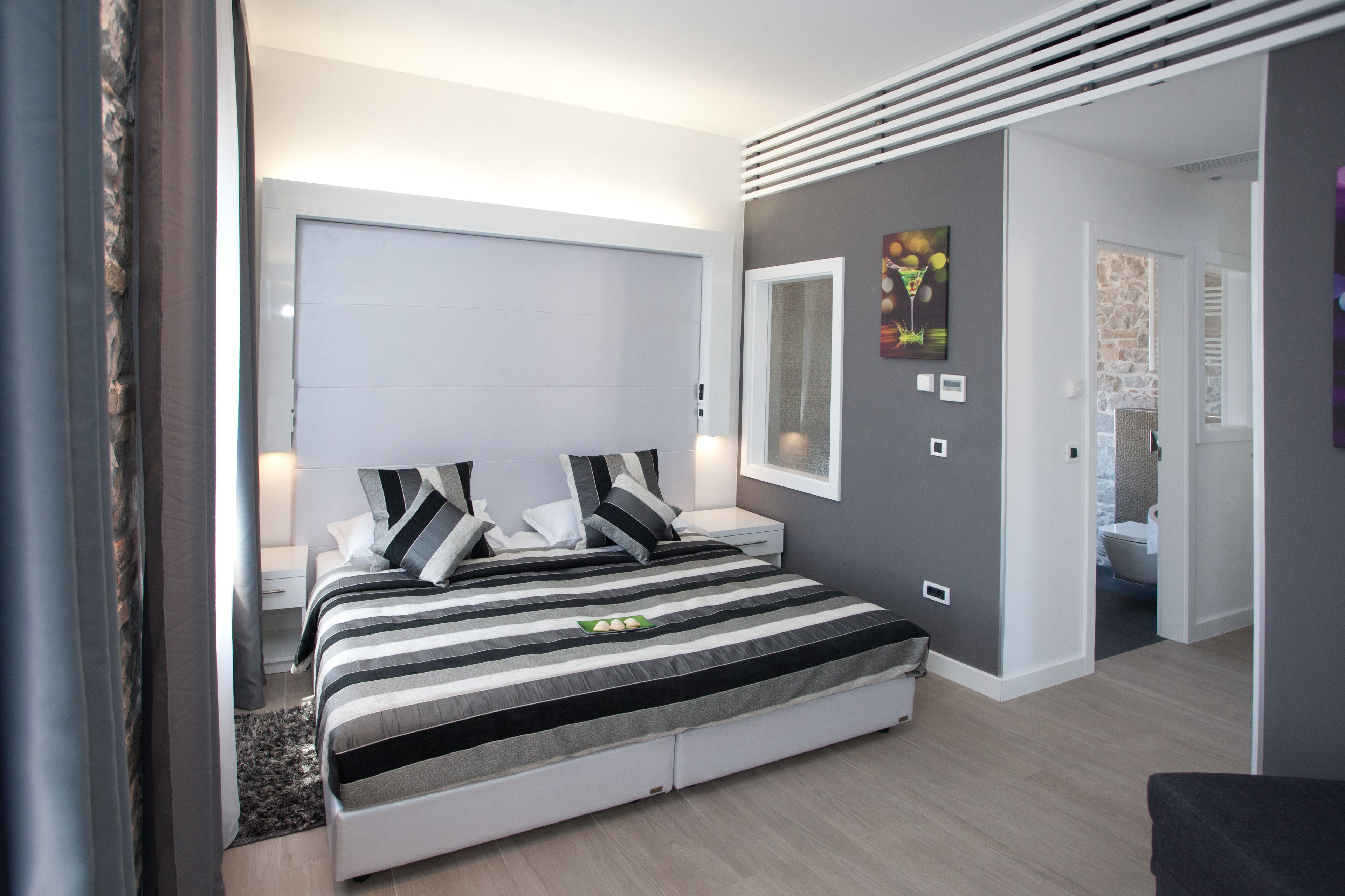 Photo - Authentic Luxury Rooms