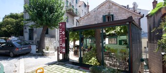 Authentic Luxury Rooms