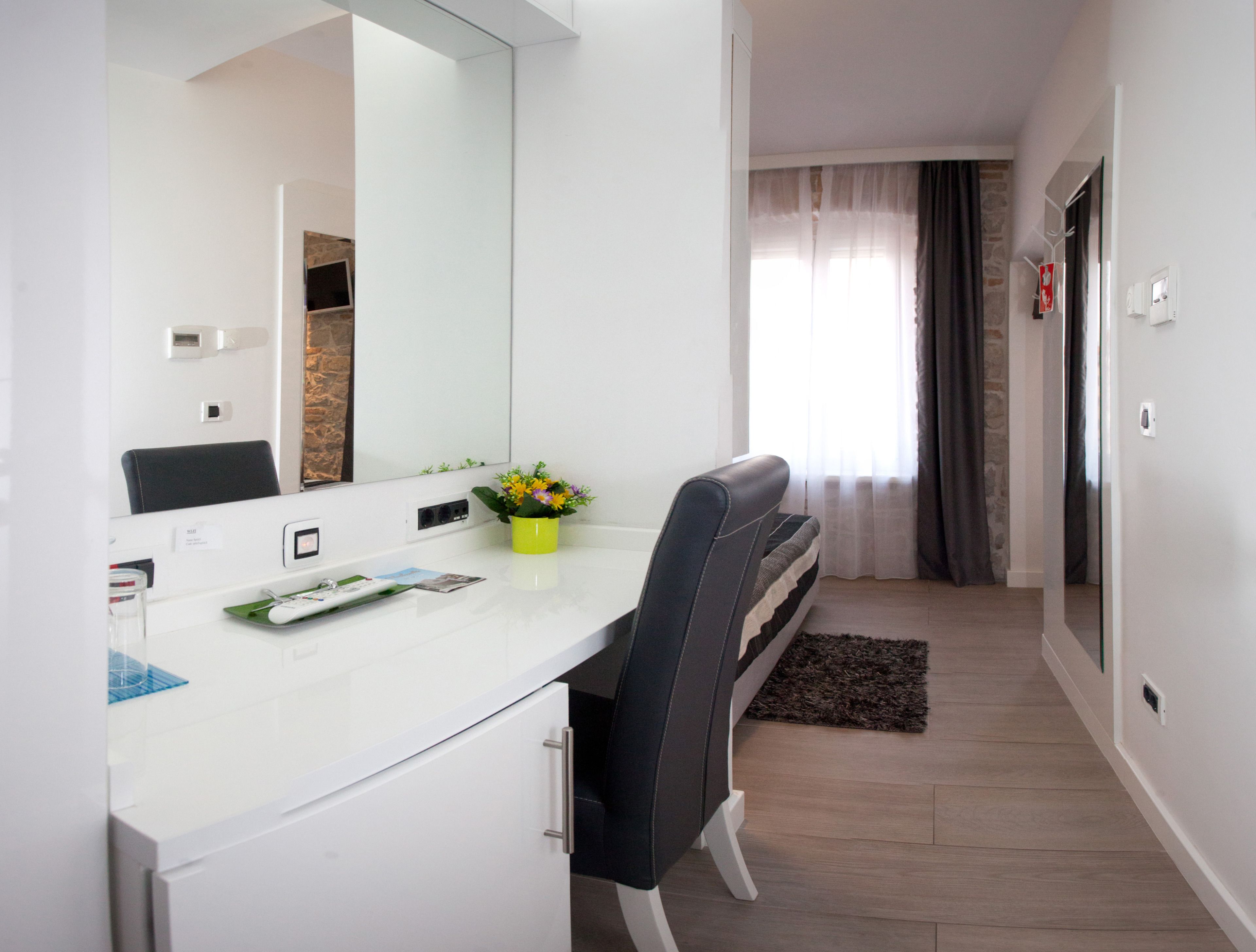 Photo - Authentic Luxury Rooms