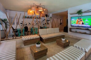 Sala de estar en el lobby