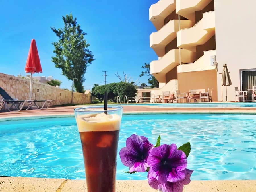 Bar-cafetería