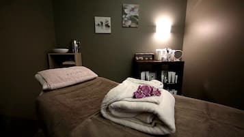 Sauna seca, banheira de hidromassagem, sauna a vapor