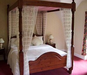 Iron/ironing board, free WiFi, bed sheets - Lagg Hotel (Isle of Arran)