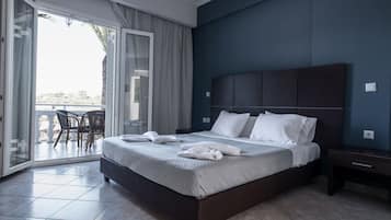 Habitación triple Superior | 1 dormitorio, ropa de cama de alta calidad, colchones Tempur-Pedic