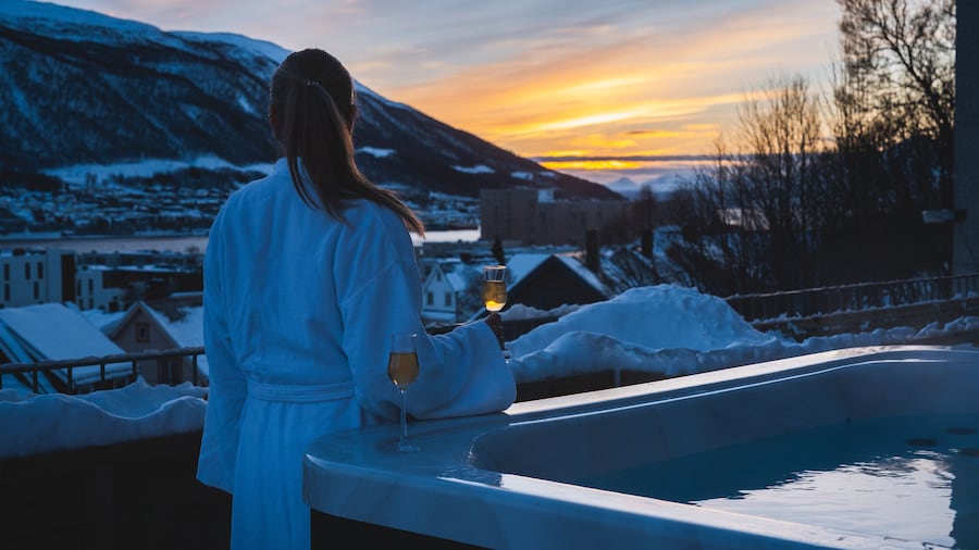 Enter St. Elisabeth Hotel